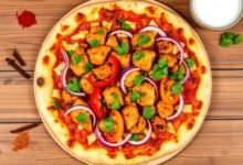 Tandoori chicken pizza